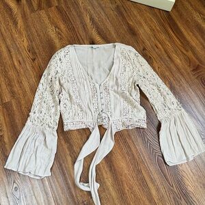 Gorgeous American Eagle Top